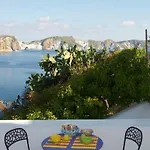 Pensionat La Terrazza Sul Porto Ponza