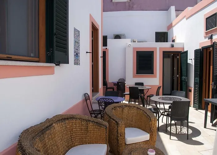 بيت ضيافة La Terrazza Sul Porto 3*